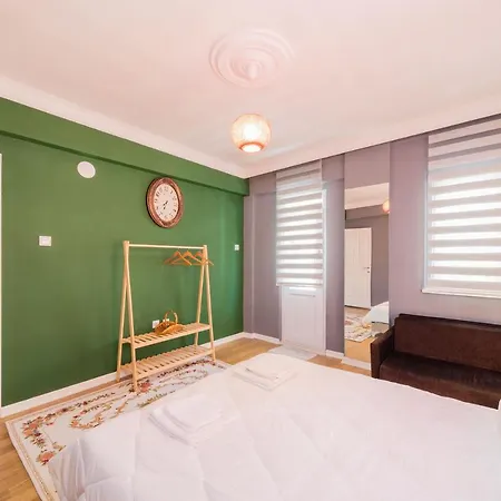 Central Flat Close To The Beach In Muratpasa Apartment Antalya