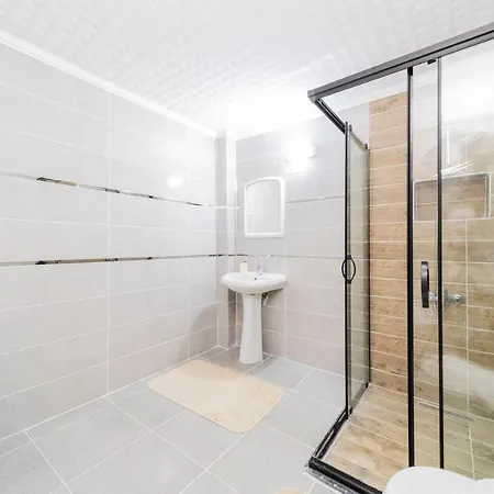 Central Flat Close To The Beach In Muratpasa Apartment *